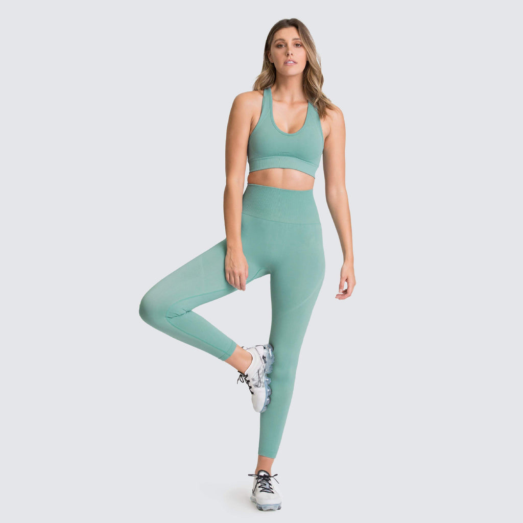 Conjunto de gimnasio sin costuras de nylon para mujer